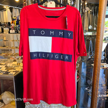  TOMMY HILFIGER NWT Red Logo Tee XL - PopRock Vintage. The cool quotes t-shirt store.