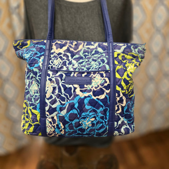 VERA BRADLEY Blue/ Green Swirly Tote w. Solid Straps - PopRock Vintage. The cool quotes t-shirt store.