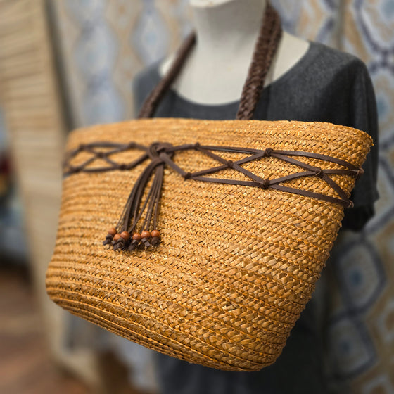 CHERI Orange Woven Straw Bag - PopRock Vintage. The cool quotes t-shirt store.