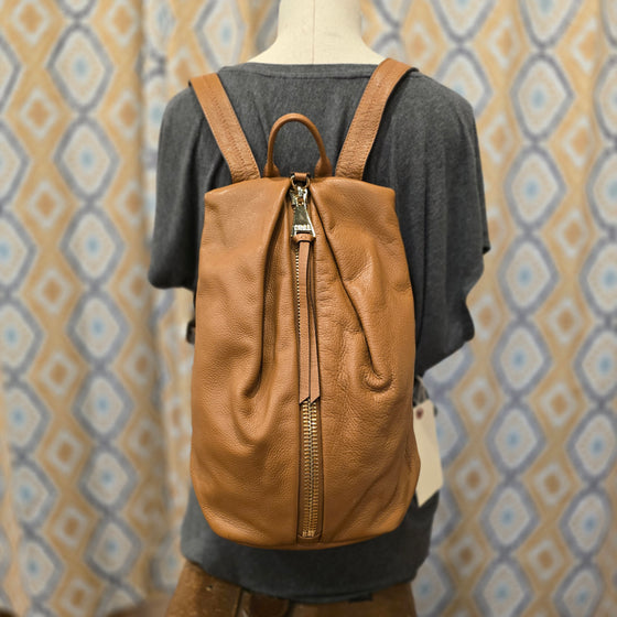 AIMEE KESTENBERG Brown Leather Backpack - PopRock Vintage. The cool quotes t-shirt store.