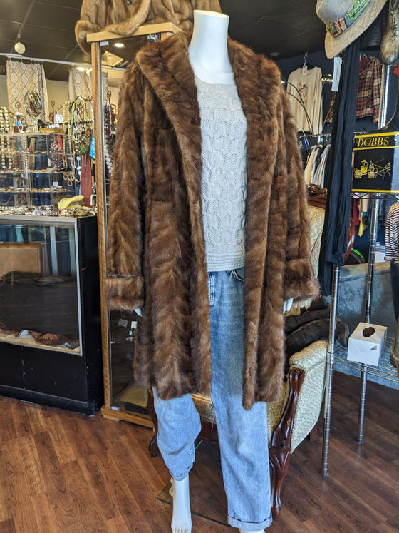VINTAGE Brown Mink Patterned Coat