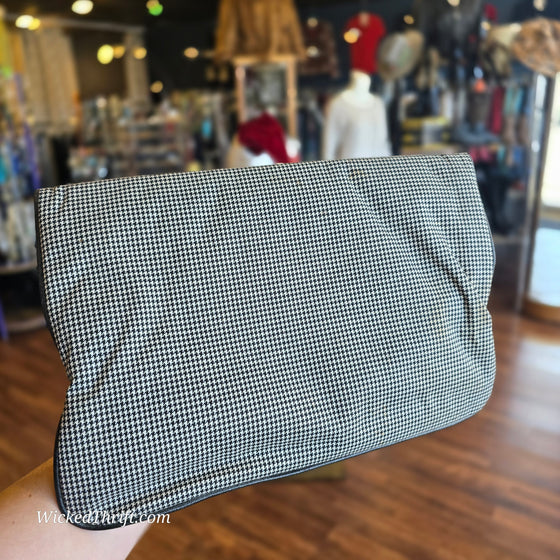 CLEARANCE CHERI Houndstooth Envelope AS IS