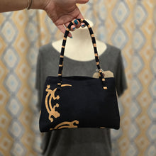  BALUCHON & CHOUCHOU Black/Tan Lizard Print Handbag - PopRock Vintage. The cool quotes t-shirt store.